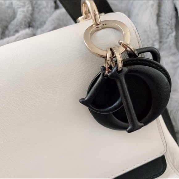 Be Dior Flap Soft Bag❌SOLD❌ - Picture 2 of 10